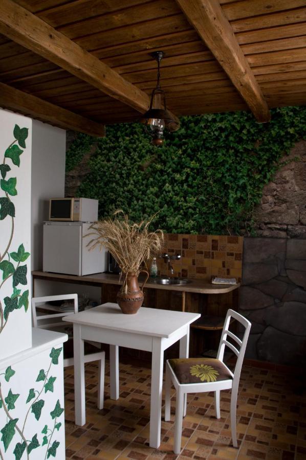 Apartamento Notas Tuecsoek Vendeghaz Agyagosszergény Exterior foto